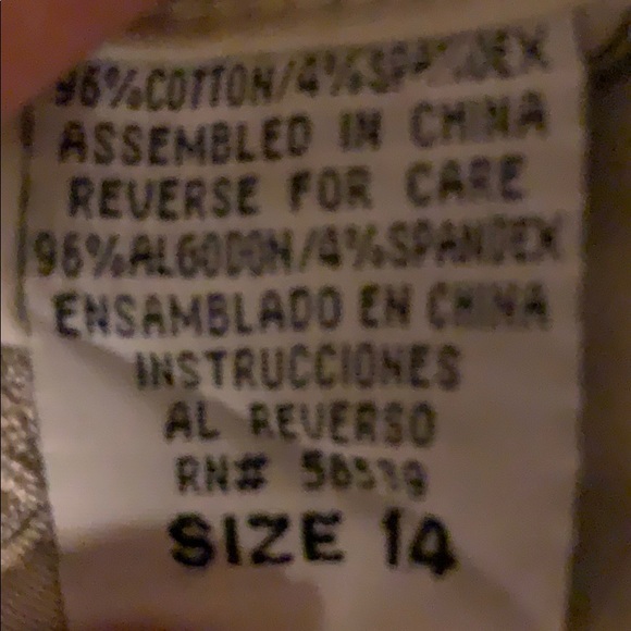 Lei khaki capris - Picture 3 of 3